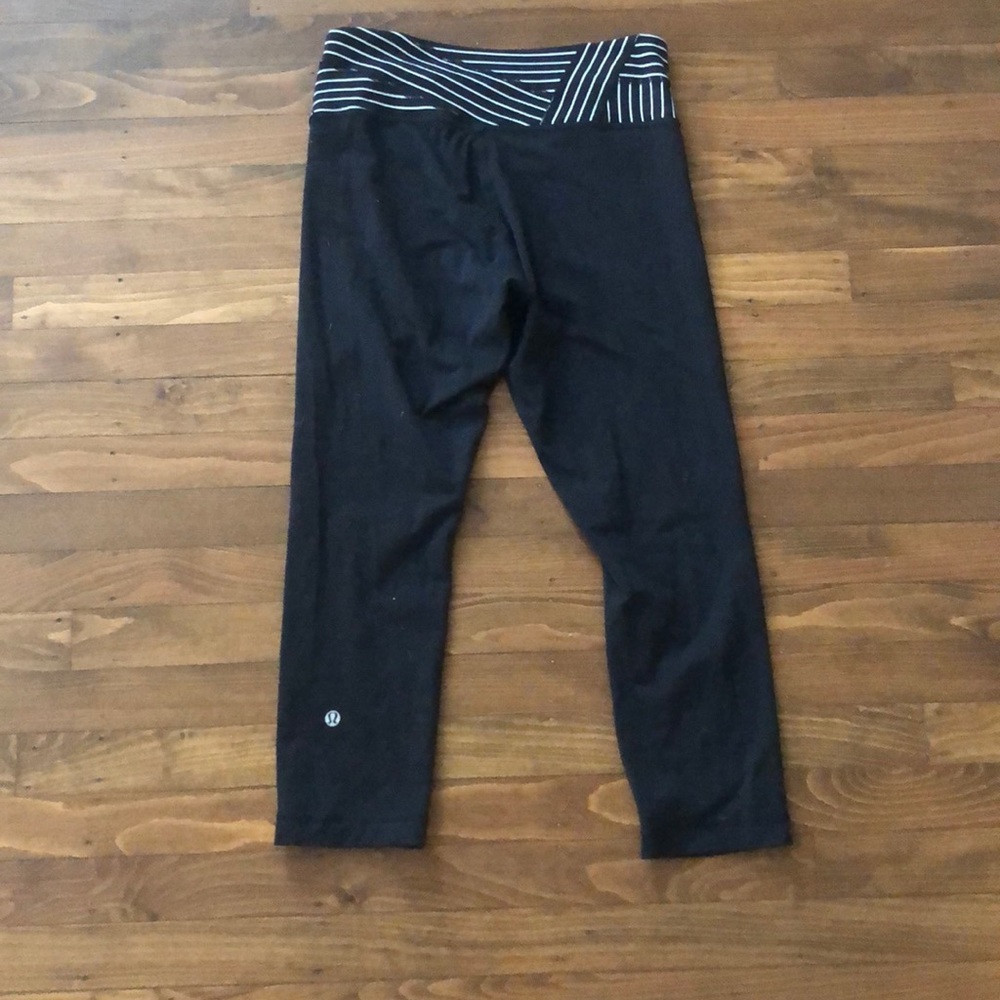 Lululemon mid calf cropped running leggings